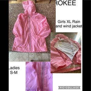 CHEROKEE Girls XL  rain and wind jacket Fits ladies S-M. Packs tiny Lightweight